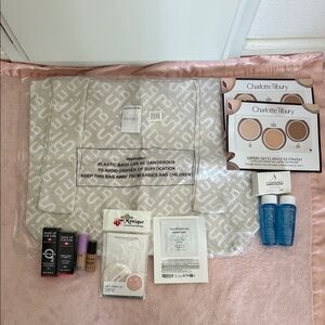 Tote bag with beauty samples